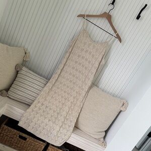 Elegant Beige Knit Dress